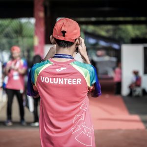 Чем занимаются волонтеры в проекте «Соломинка»?