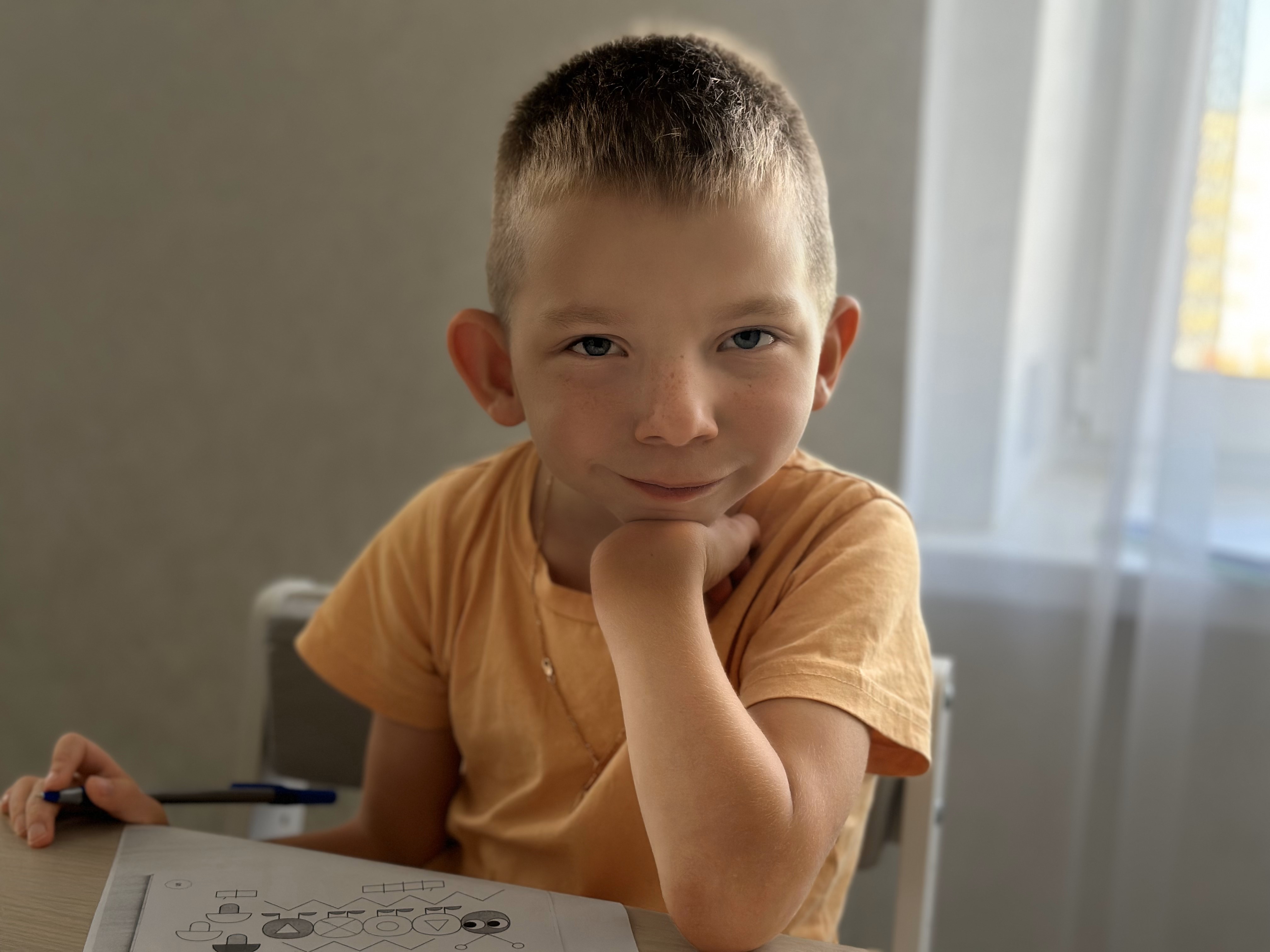 Артем очень хочет ходить самостоятельно