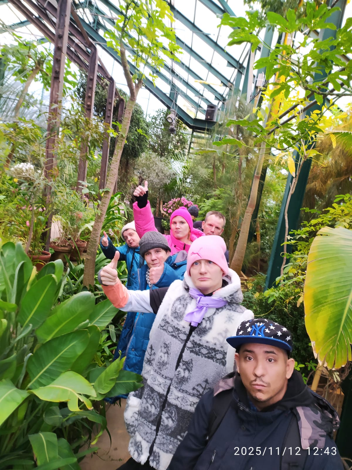 Ребята из социального дома посетили Аптекарский огород в Москве